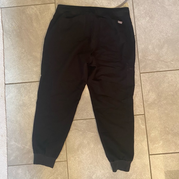 Figs jogger pants size large petite - Picture 2 of 3